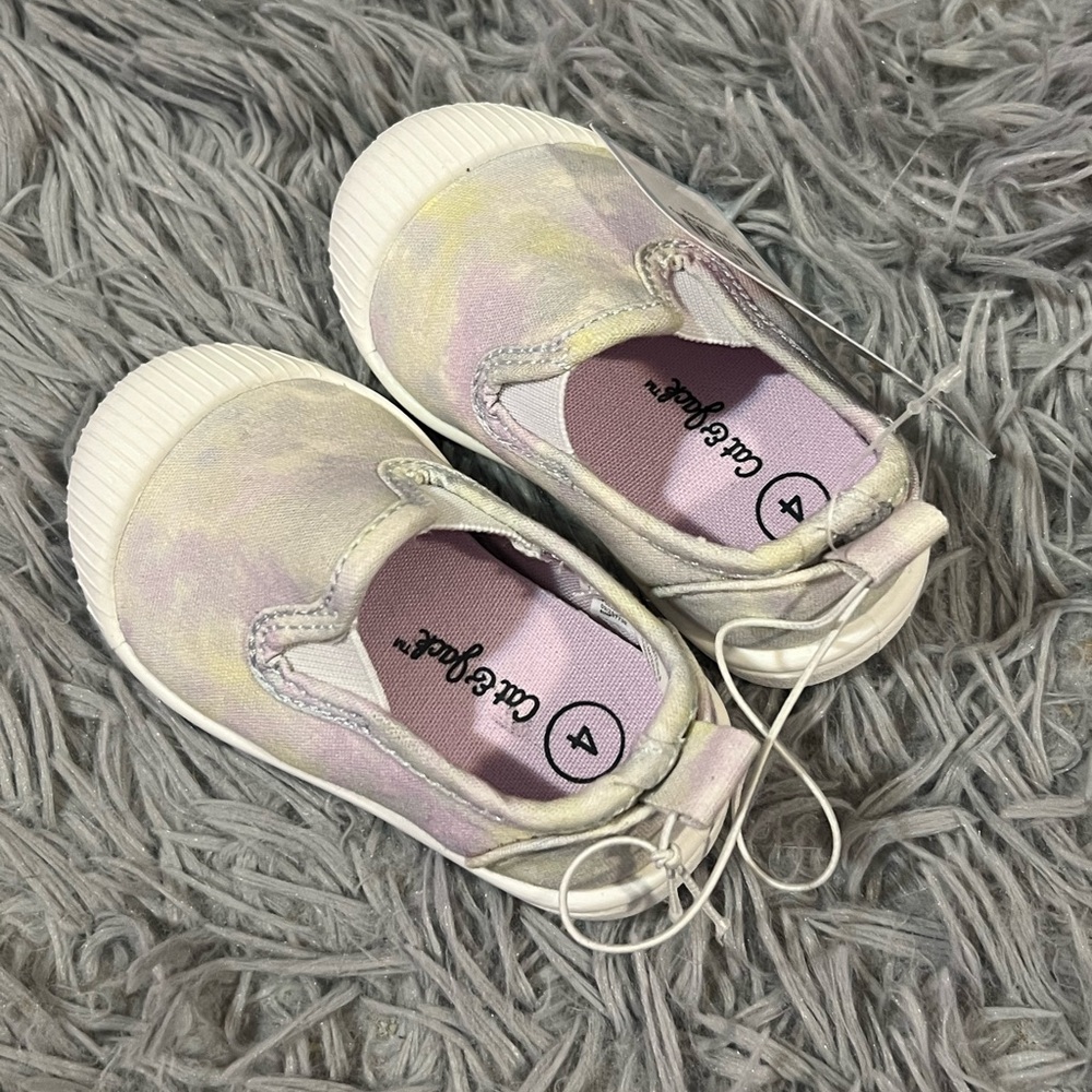 New With Tags Cat & Jack Slip on Sneakers Size 4 Baby